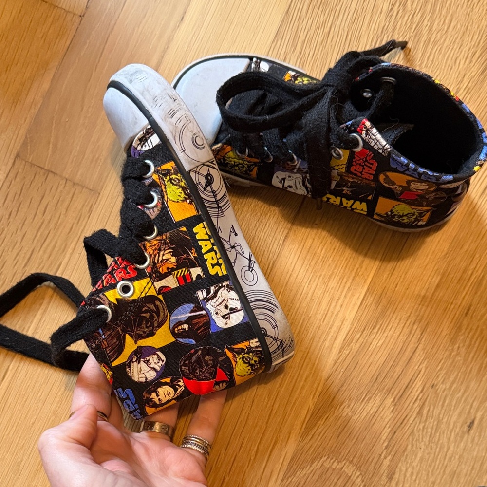 Star Wars Themed Kids Sneakers | Size 9 toddler